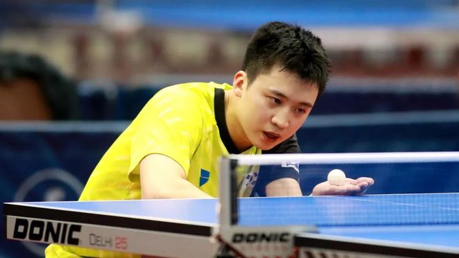 佩的较量必 佩的较量必