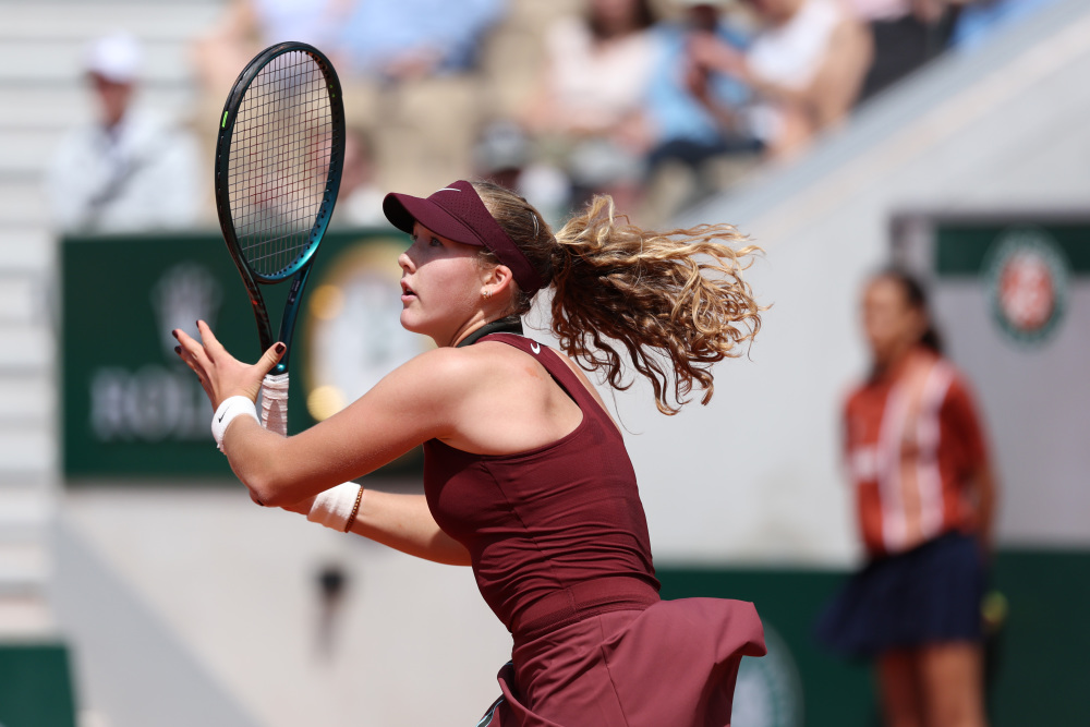 他依靠稳定 他依靠稳定