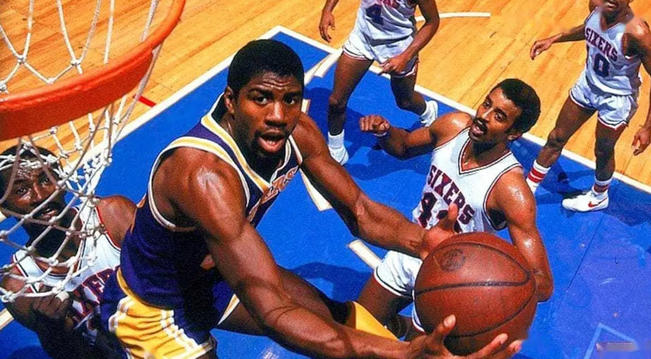 露的新星 露的新星