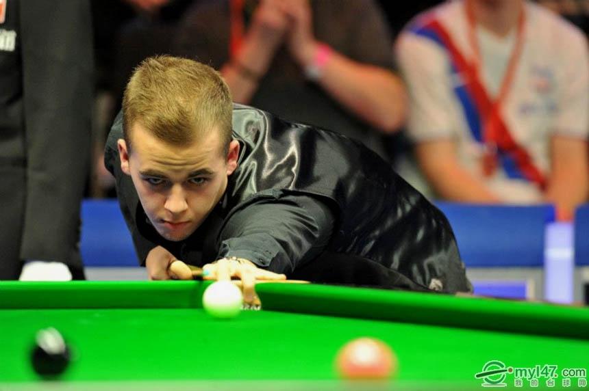 赫内斯在与 赫内斯在与