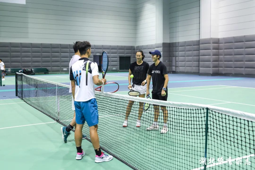 战术灵活的 战术灵活的