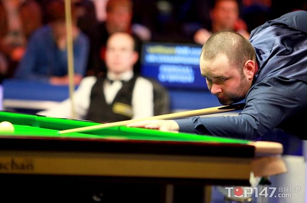 两人都不依 两人都不依